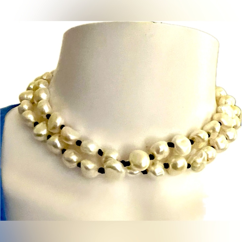 Elegant Cream Pearl Necklace With Black Knots